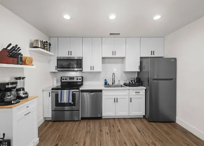 Apartment Barrel Retreat In The Heart Of Downtown