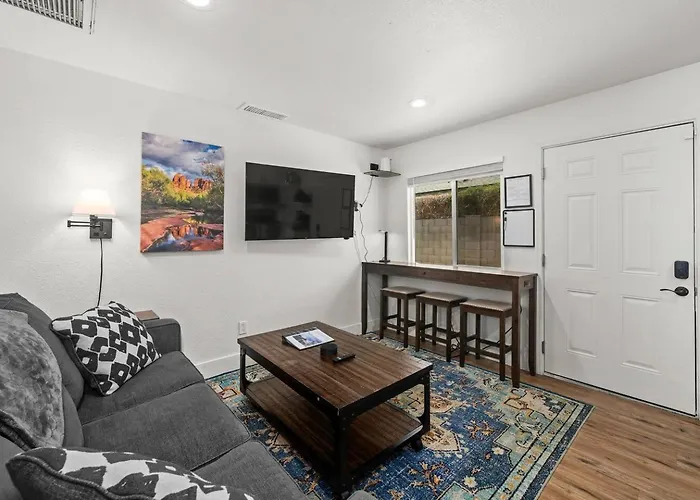 Barrel Retreat In The Heart Of Downtown Phoenix